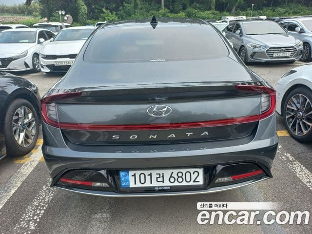 Hyundai Sonata 2022 — ფოტო 3/20
