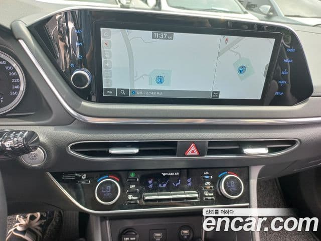 Hyundai Sonata 2022 — ფოტო 14/20