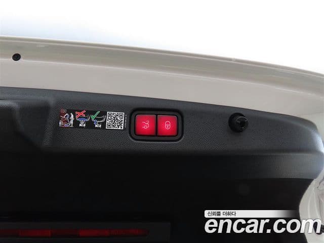 Mercedes-Benz E-Class 2026 — ფოტო 17/20