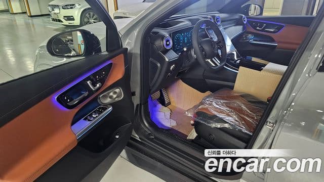 Mercedes-Benz GLC-Class 2026 — ფოტო 7/14