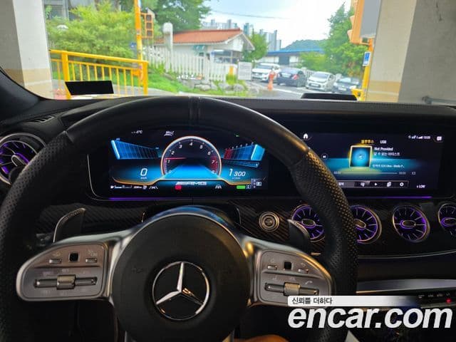 Mercedes-Benz AMG GT 2021 — ფოტო 8/10