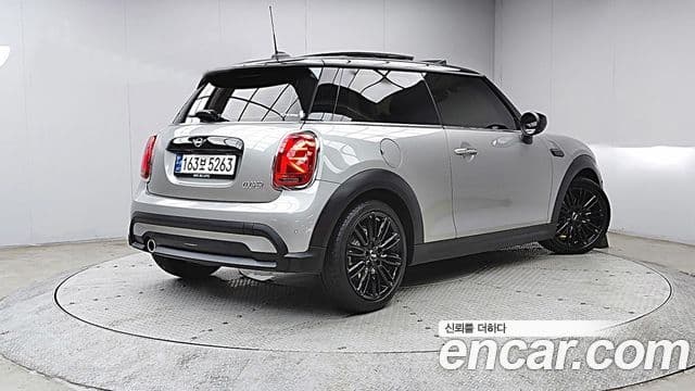 Mini Cooper 2024 — ფოტო 1/20