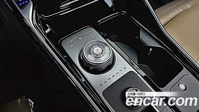 Kia Sorento 2025 — Фото 10/20