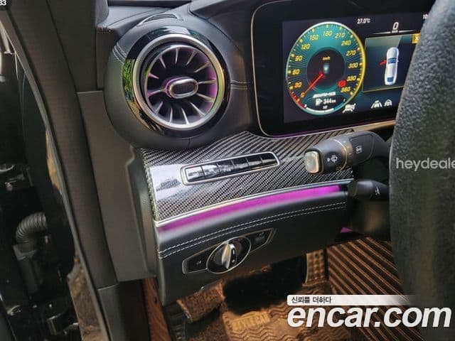 Mercedes-Benz AMG GT 2020 — ფოტო 13/20