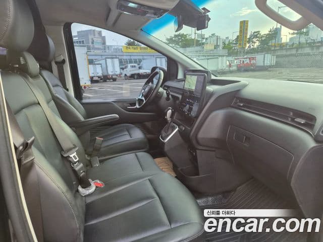 Hyundai Staria 2024 — Şəkil 8/20