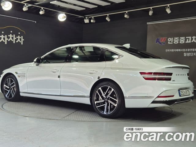 Genesis Electrified G80 2024 — фото 4 из 19