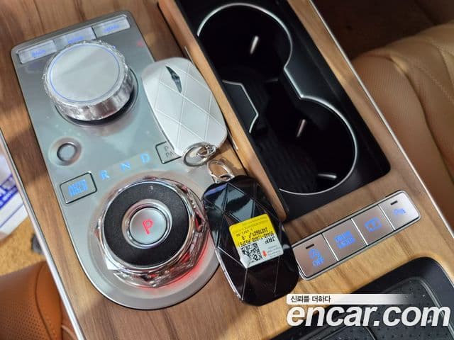 Genesis Electrified G80 2024 — ფოტო 14/19