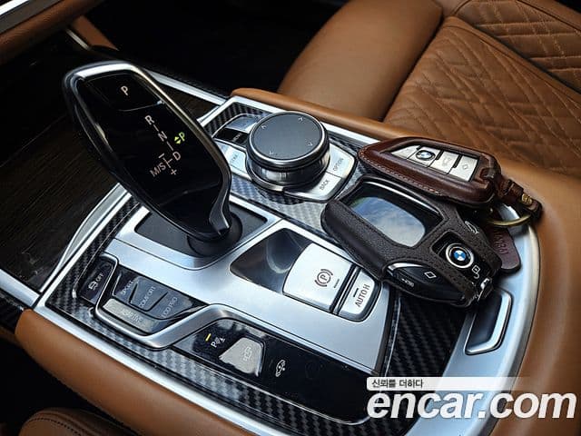 BMW 7 Series 2019 — ფოტო 5/20
