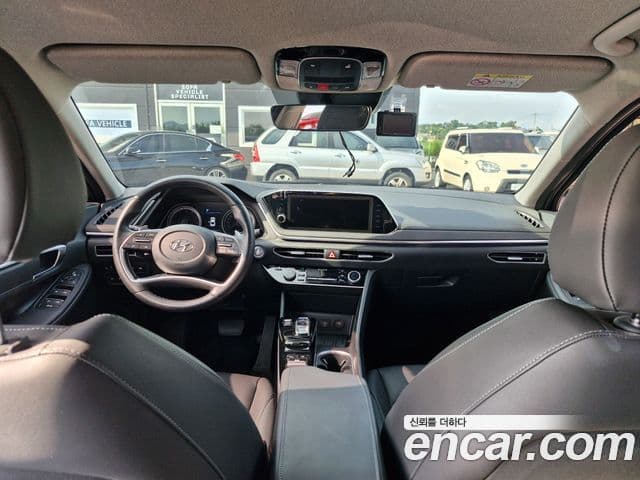 Hyundai Sonata 2022 — ფოტო 15/18