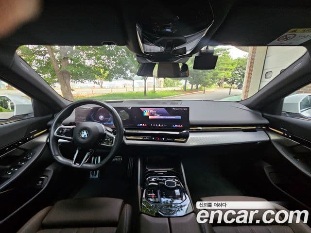 BMW 5 Series 2024 — Şəkil 10/20