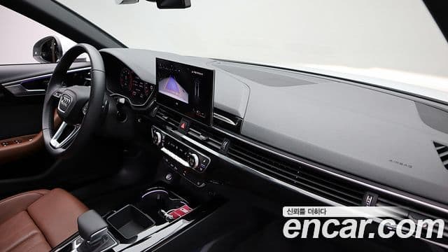 Audi A4 2021 — Şəkil 13/20