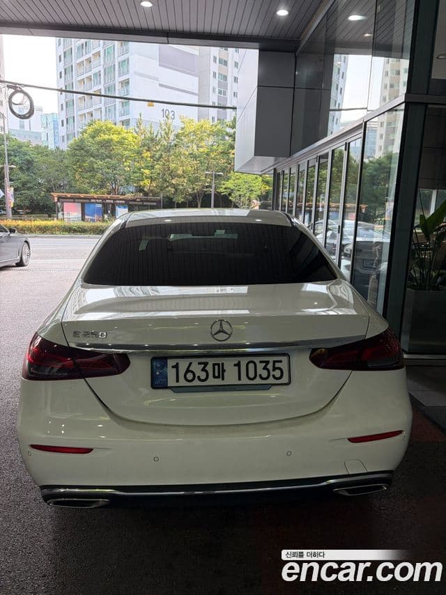 Mercedes-Benz E-Class 2020 — Фото 2/6