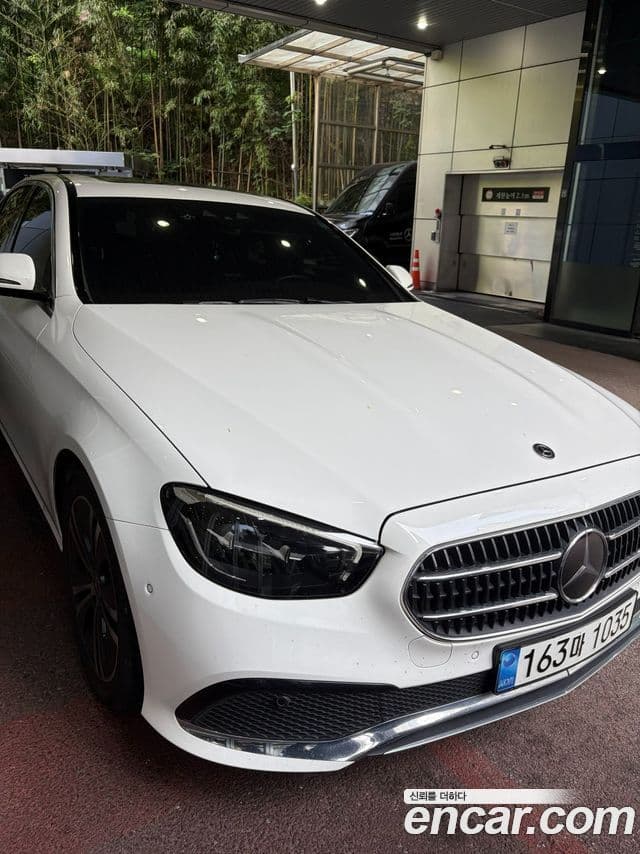 Mercedes-Benz E-Class 2020 — Фото 3/6