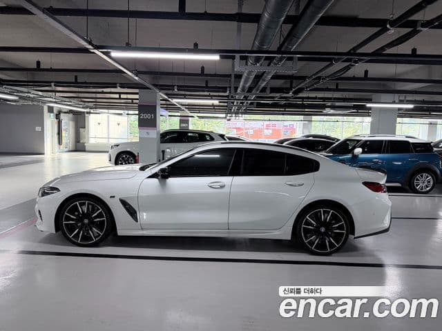 BMW 8 Series 2025 — ფოტო 4/14