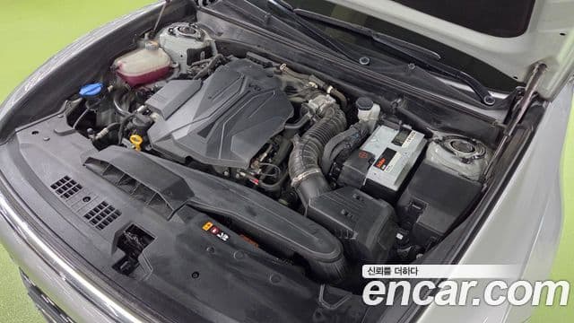 Hyundai Grandeur 2023 — ფოტო 6/20