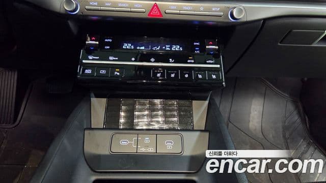 Hyundai Grandeur 2023 — ფოტო 12/20