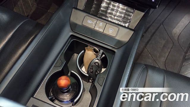 Hyundai Grandeur 2023 — ფოტო 13/20