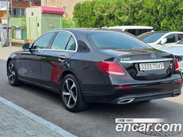 Mercedes-Benz E-Class 2020 — Şəkil 4/20