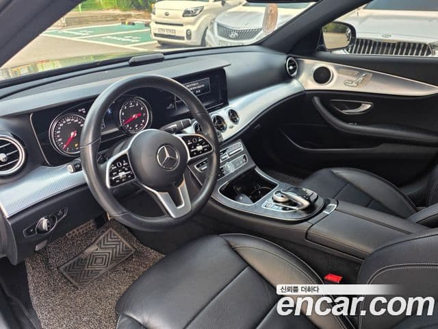 Mercedes-Benz E-Class 2020 — Şəkil 18/20