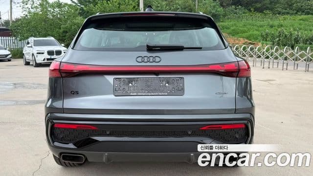 Audi Q5 2025 — Şəkil 2/5