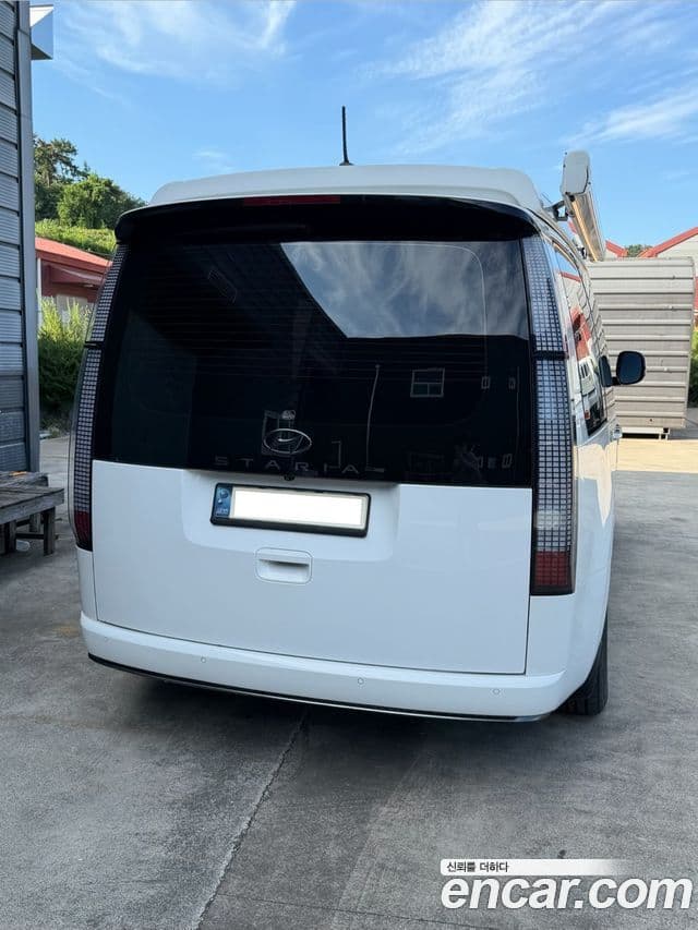 Hyundai Staria 2021 — фото 4 из 20