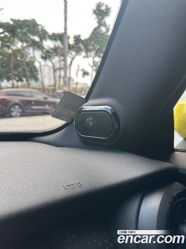 Mini Cooper Electric 2022 — ფოტო 7/14