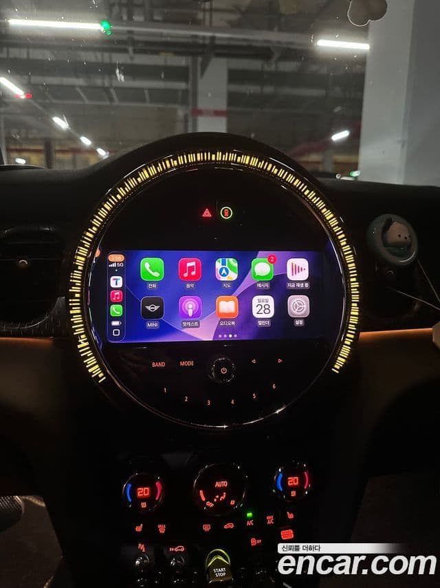 Mini Cooper Electric 2022 — ფოტო 9/14