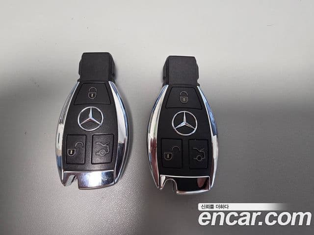 Mercedes-Benz C-Class 2018 — ფოტო 19/20