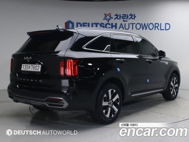 Kia Sorento 2021 — Фото 2/20