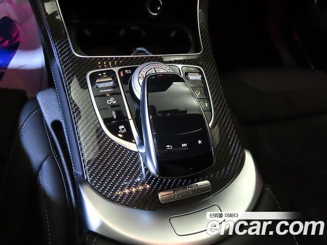 Mercedes-Benz GLC-Class 2019 — ფოტო 14/20