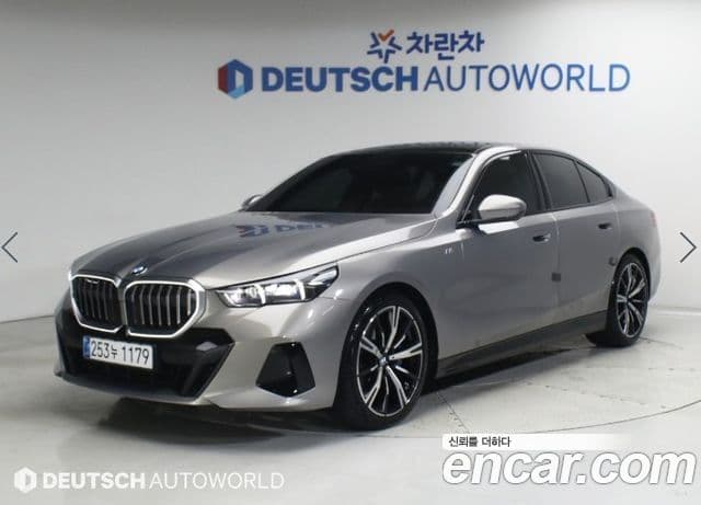 BMW 5 Series 2025 — ფოტო 10/20