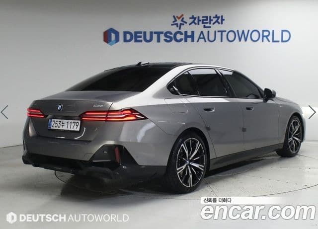 BMW 5 Series 2025 — ფოტო 1/20