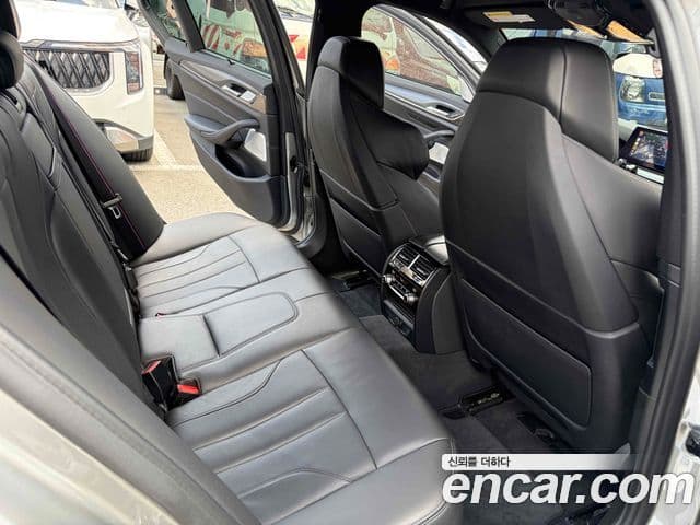 BMW M5 2019 — Şəkil 18/20