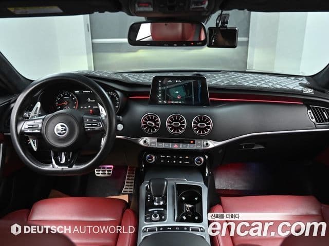 Kia Stinger 2018 — ფოტო 7/20
