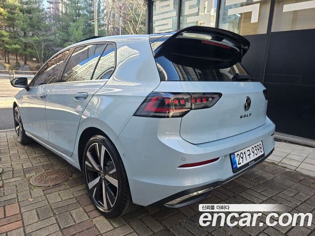 Volkswagen Golf 2025 — ფოტო 2/8