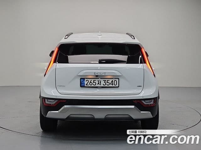 Kia Niro 2022 — Photo 1/20