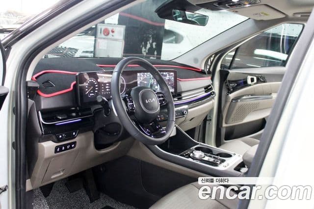 Kia Carnival 2024 — Şəkil 7/20