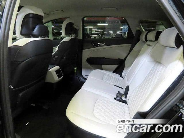 Kia Sportage 2022 — ფოტო 6/20