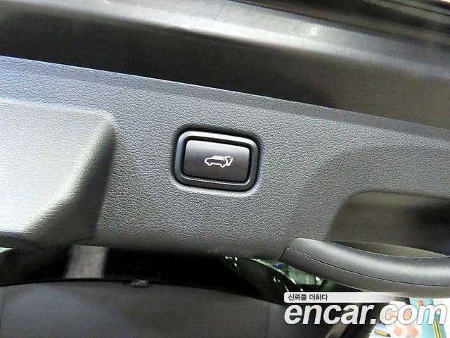 Kia Sportage 2022 — ფოტო 14/20