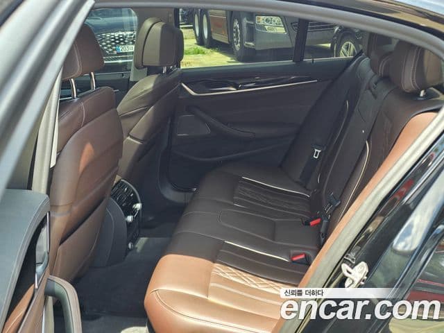 BMW 5 Series 2021 — Şəkil 6/20