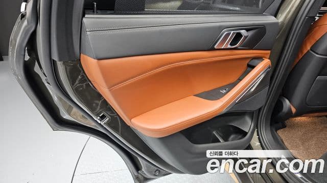 BMW X6 2022 — Photo 10/30