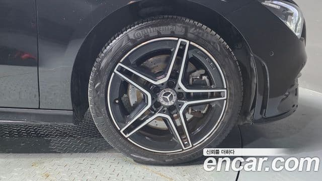 Mercedes-Benz CLA-Class 2020 — Photo 3/31