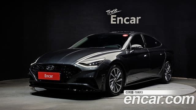 Hyundai Sonata 2020 — ფოტო 1/20