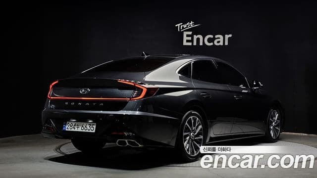 Hyundai Sonata 2020 — ფოტო 2/20