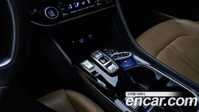 Hyundai Sonata 2020 — ფოტო 9/20