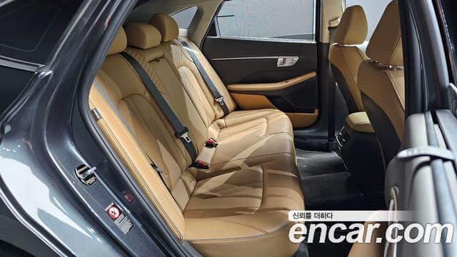 Hyundai Sonata 2020 — ფოტო 11/20