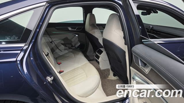 Audi A6 2021 — ფოტო 12/20