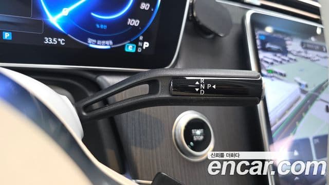 Mercedes-Benz EQE SUV 2023 — ფოტო 12/35