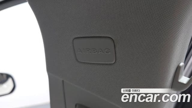 Mercedes-Benz EQE SUV 2023 — ფოტო 24/35