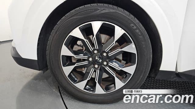 Kia Carnival 2020 — ფოტო 5/20